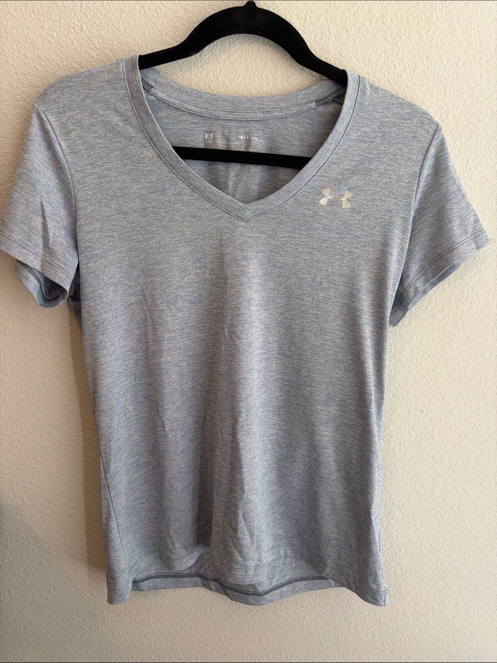Under Armour Light Heather Gray/ blue V-Neck Short Sleeve Performance Tee